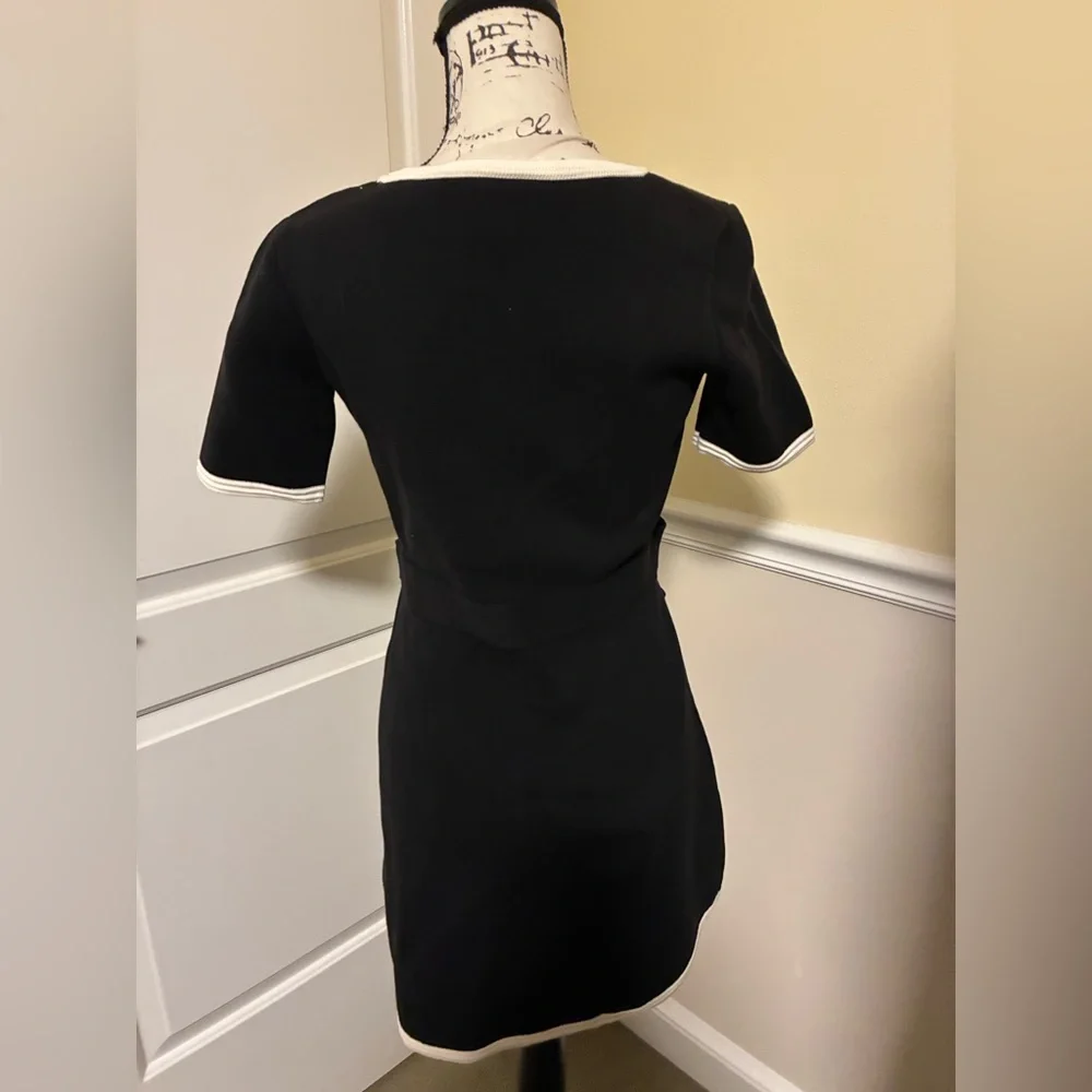 NWOT Kate spade patch pocket knit buttons black and white dress size small